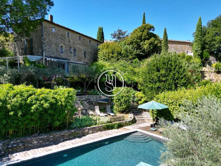 Villa Uzès - 6 chambres - 360m²