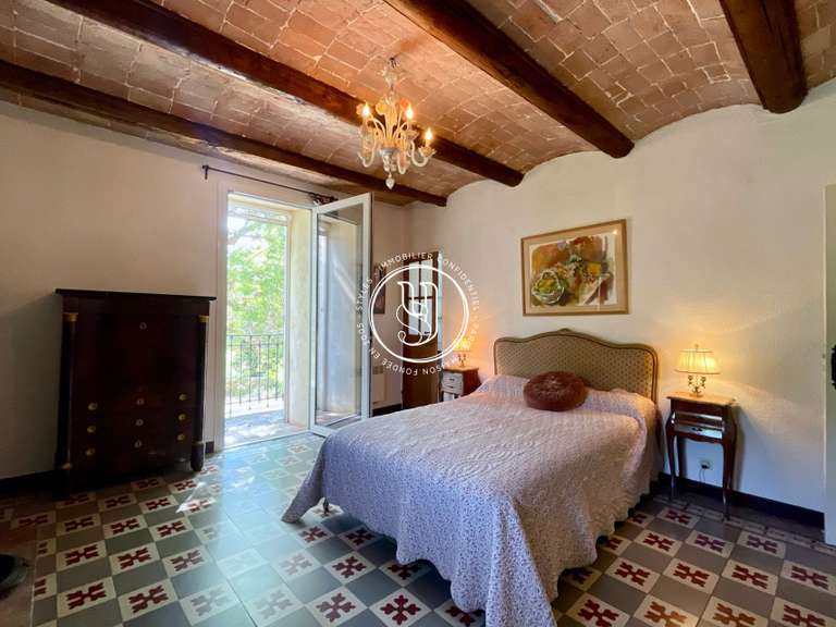 Villa Uzès - 6 chambres - 360m²