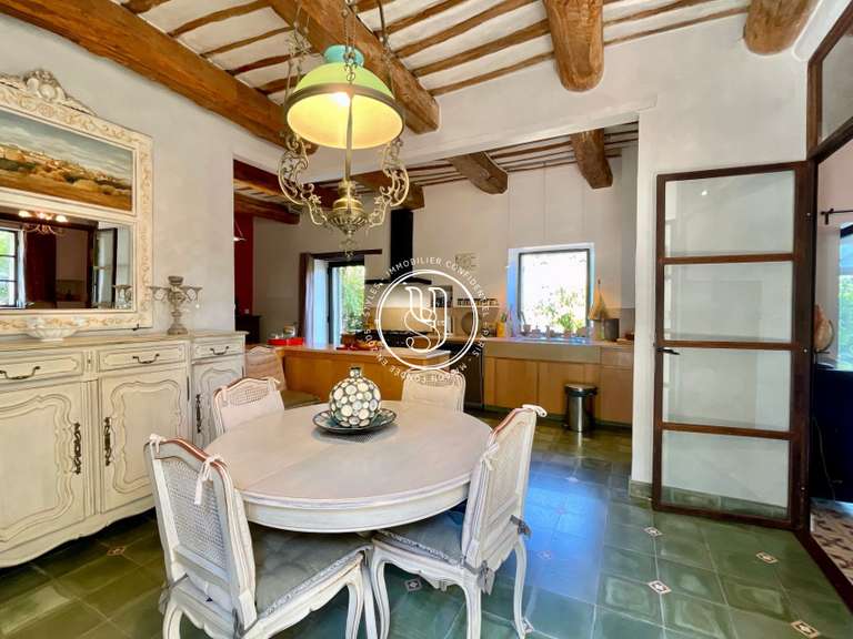 Villa Uzès - 6 chambres - 360m²