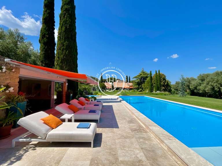 Villa Uzès - 5 chambres - 303m²
