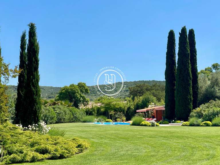 Villa Uzès - 5 chambres - 303m²