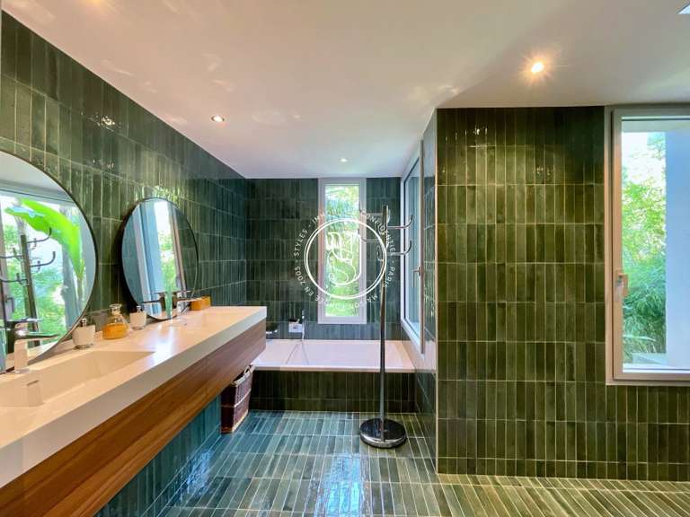 Villa Uzès - 5 chambres - 303m²