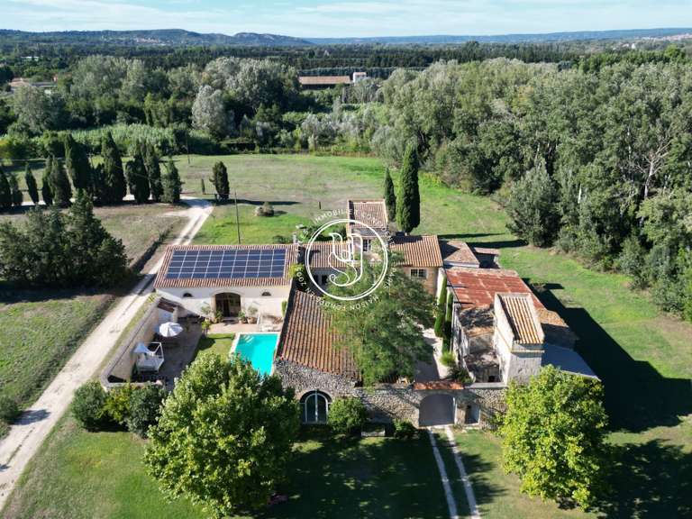 Villa Uzès - 6 chambres - 498m²