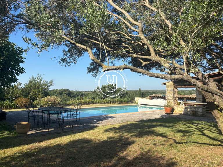Villa Uzès - 7 chambres - 351m²