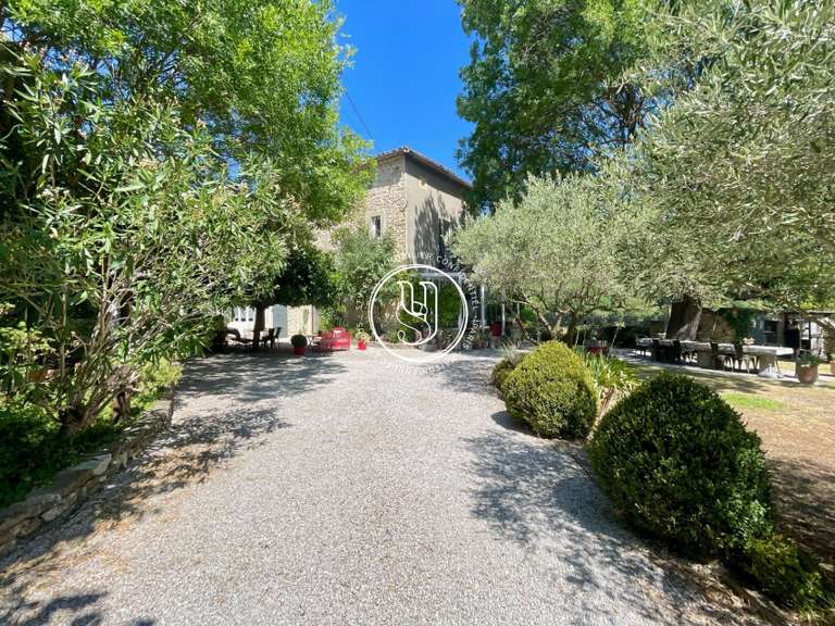 Villa Uzès - 6 bedrooms - 360m²