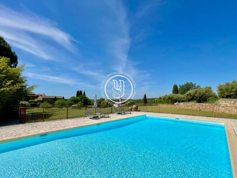 Villa Uzès - 13 chambres - 710m²