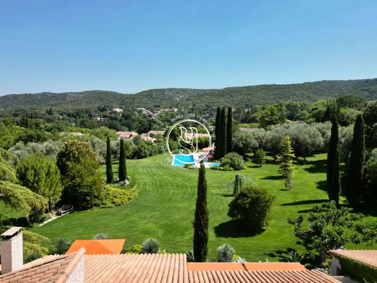 Villa Uzès - 5 chambres - 303m²