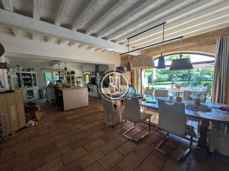 Villa Uzès - 11 chambres - 529m²