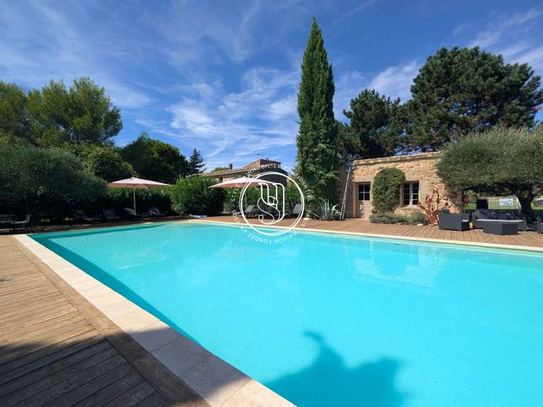 Villa Uzès - 11 chambres - 529m²