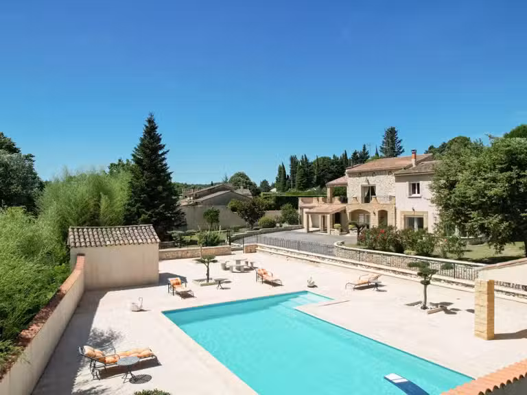 Villa Uzès - 6 chambres - 311m²