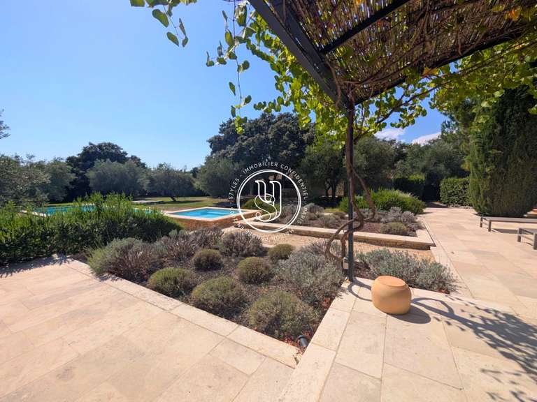 Villa Uzès - 5 chambres - 318m²