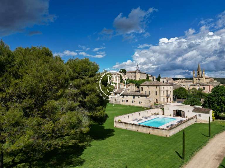 Villa Uzès - 14 bedrooms - 750m²
