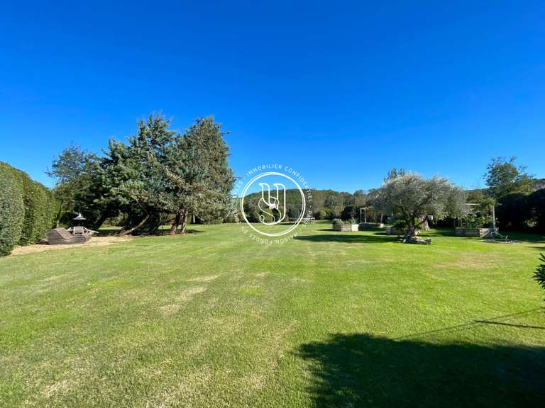 Villa Uzès - 11 chambres - 529m²