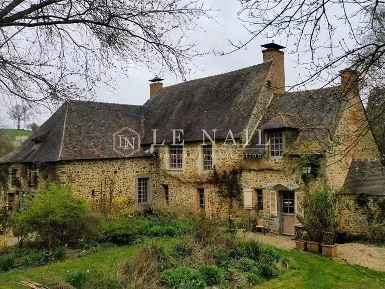 Manor Vaiges - 4 bedrooms - 210m²