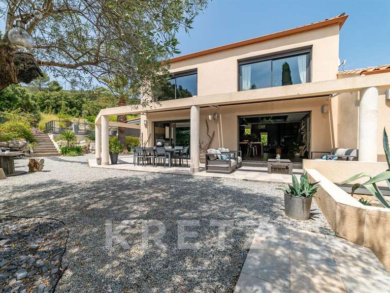 Maison Vailhauquès - 5 chambres - 300m²
