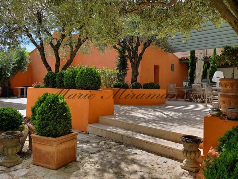 Hôtel particulier Vaison-la-Romaine - 7 chambres - 800m²