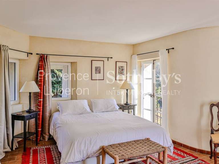 House Vaison-la-Romaine - 8 bedrooms - 700m²