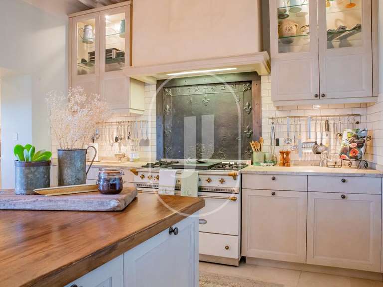 Maison Vaison-la-Romaine - 5 chambres - 271m²