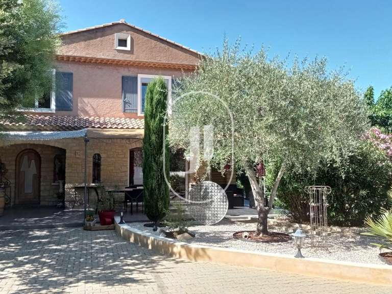 Maison Vaison-la-Romaine - 4 chambres - 214m²