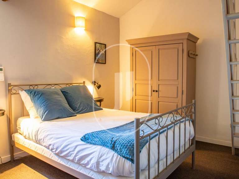 Maison Vaison-la-Romaine - 5 chambres - 207m²