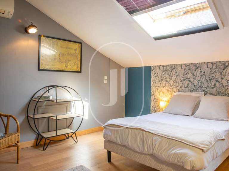 Maison Vaison-la-Romaine - 5 chambres - 207m²