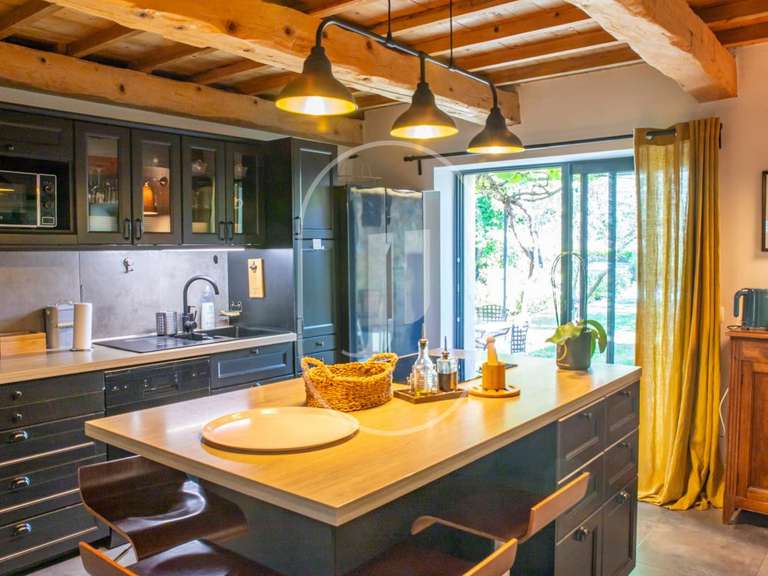 Maison Vaison-la-Romaine - 5 chambres - 207m²