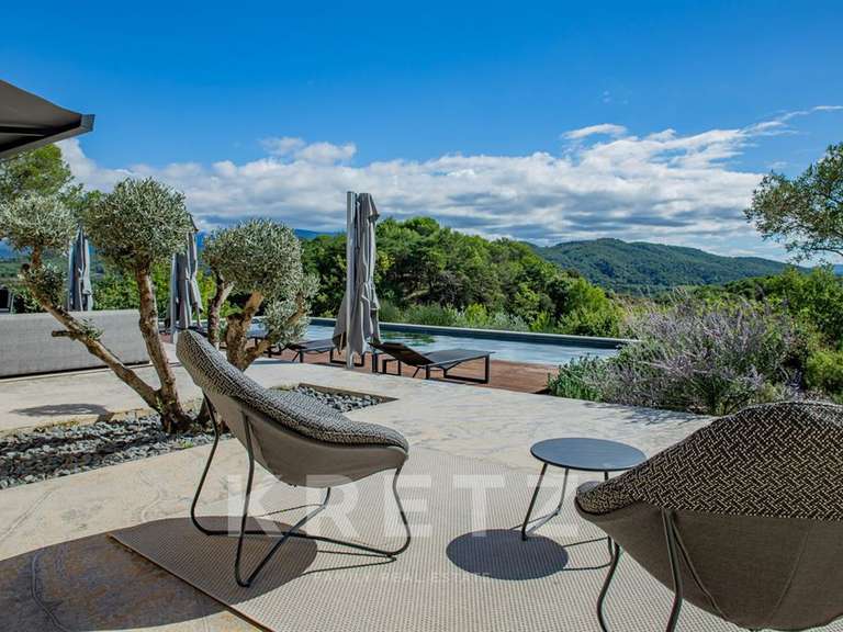 Maison Vaison-la-Romaine - 4 chambres - 250m²