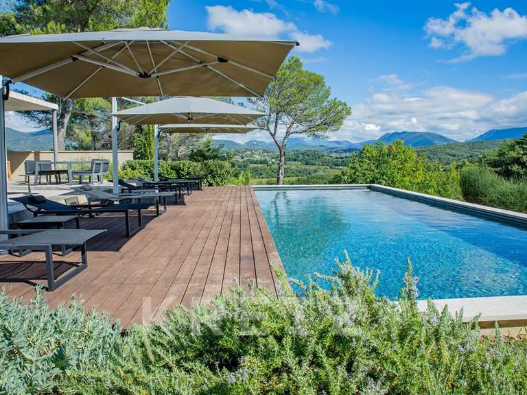 Maison Vaison-la-Romaine - 4 chambres - 250m²