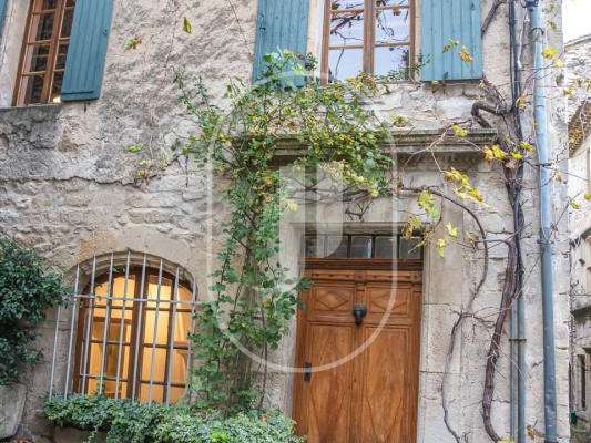 Maison Vaison-la-Romaine - 3 chambres - 180m²