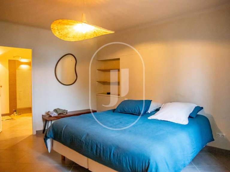 Maison Vaison-la-Romaine - 3 chambres - 180m²