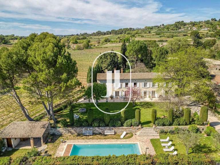 Maison Vaison-la-Romaine - 8 chambres - 300m²