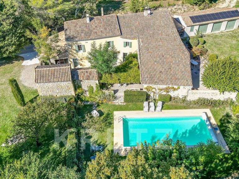 House Vaison-la-Romaine - 8 bedrooms - 370m²