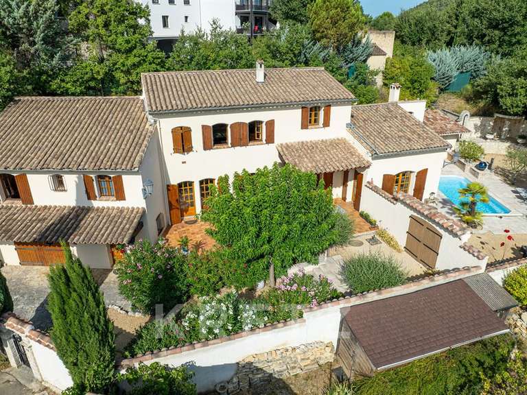 Maison Vaison-la-Romaine - 4 chambres - 248m²