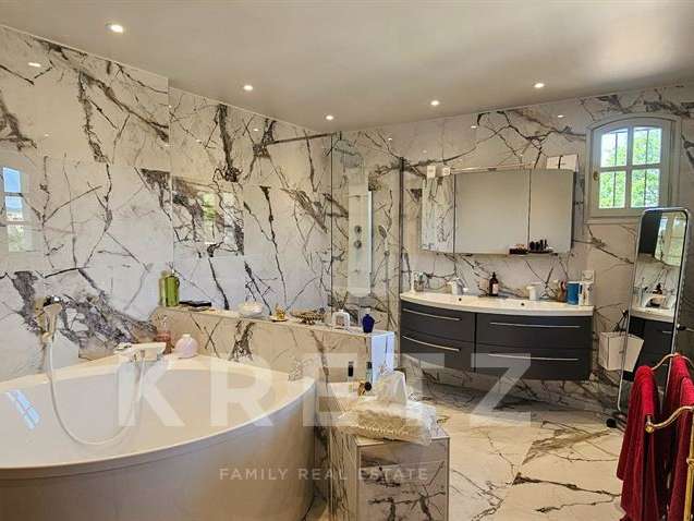 Maison Vaison-la-Romaine - 4 chambres - 248m²