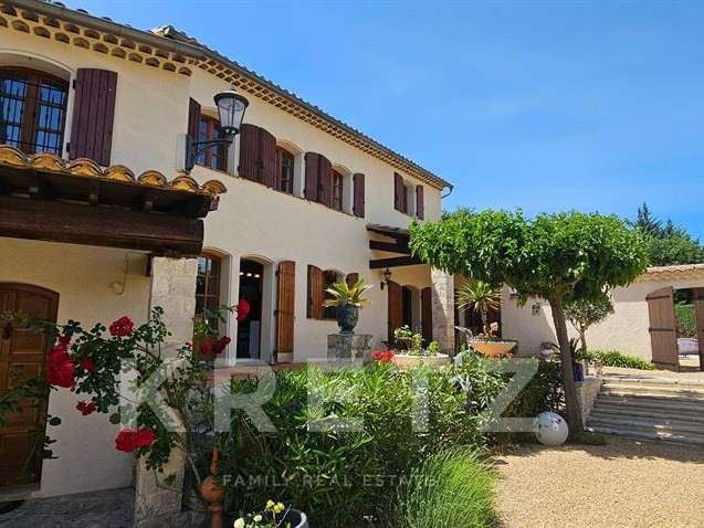 Maison Vaison-la-Romaine - 4 chambres - 248m²