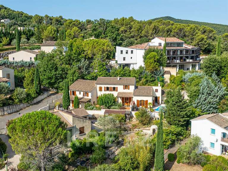 Maison Vaison-la-Romaine - 4 chambres - 248m²