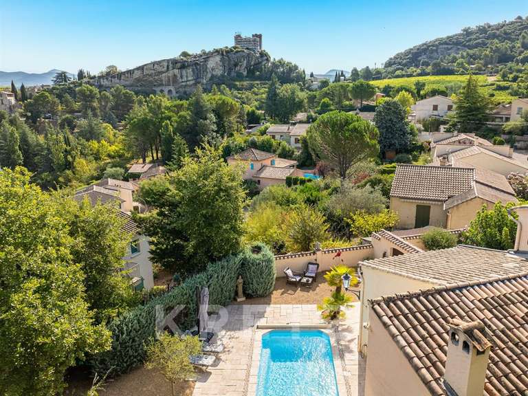 Maison Vaison-la-Romaine - 4 chambres - 248m²