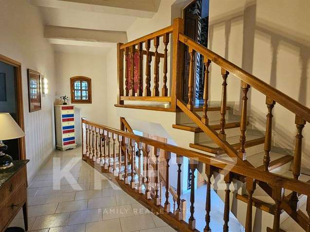 Maison Vaison-la-Romaine - 4 chambres - 248m²