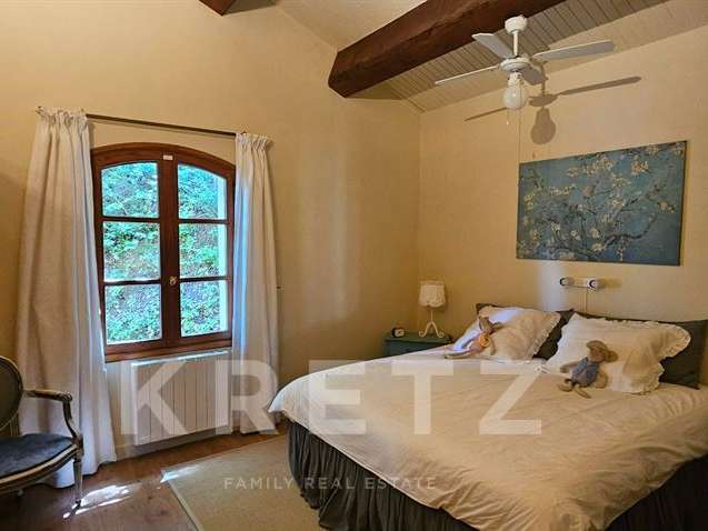 Maison Vaison-la-Romaine - 4 chambres - 248m²