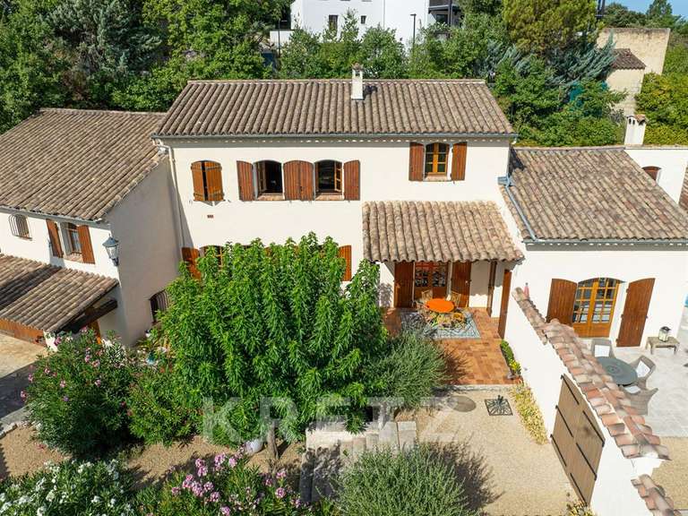 Maison Vaison-la-Romaine - 4 chambres - 248m²