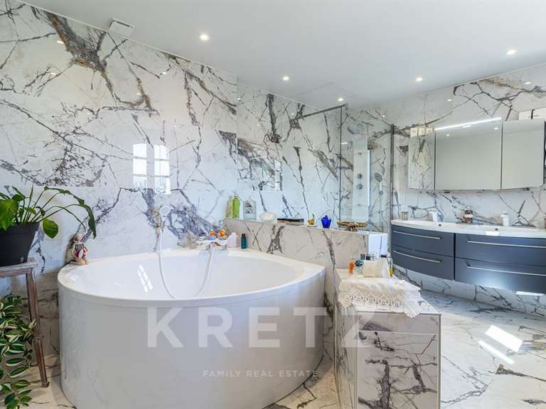 Maison Vaison-la-Romaine - 4 chambres - 248m²