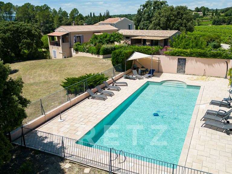 Maison Vaison-la-Romaine - 12 chambres - 477m²