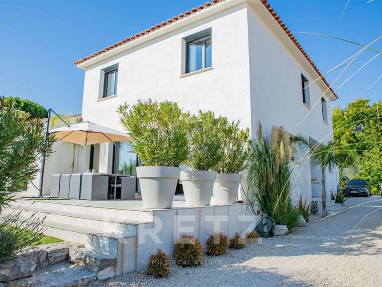 Maison Vaison-la-Romaine - 6 chambres - 198m²