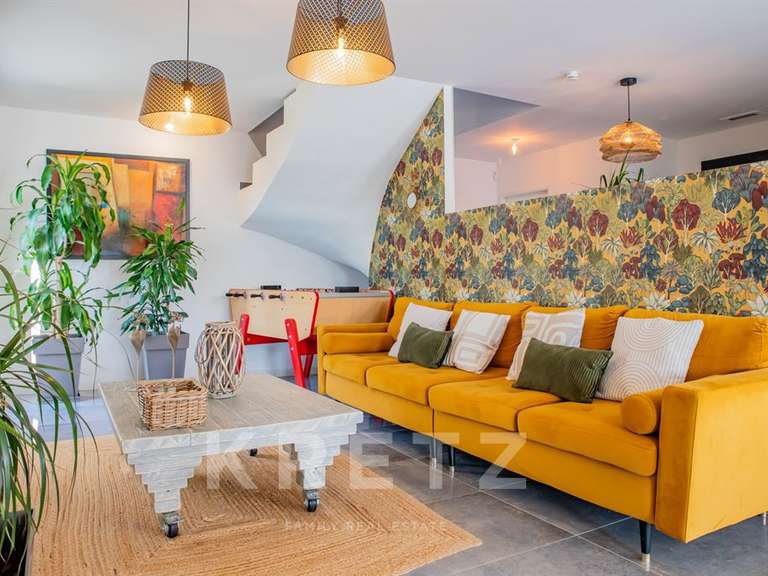 Maison Vaison-la-Romaine - 6 chambres - 198m²