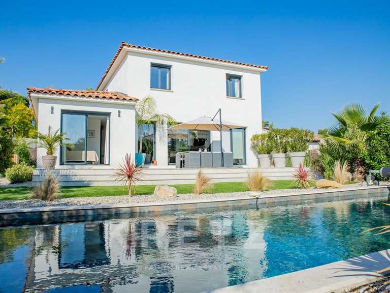 Maison Vaison-la-Romaine - 6 chambres - 198m²