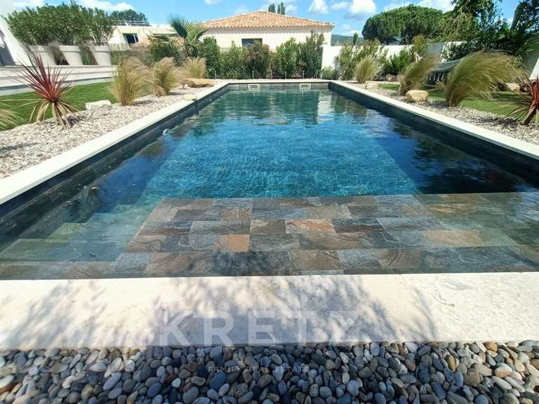 Maison Vaison-la-Romaine - 6 chambres - 198m²