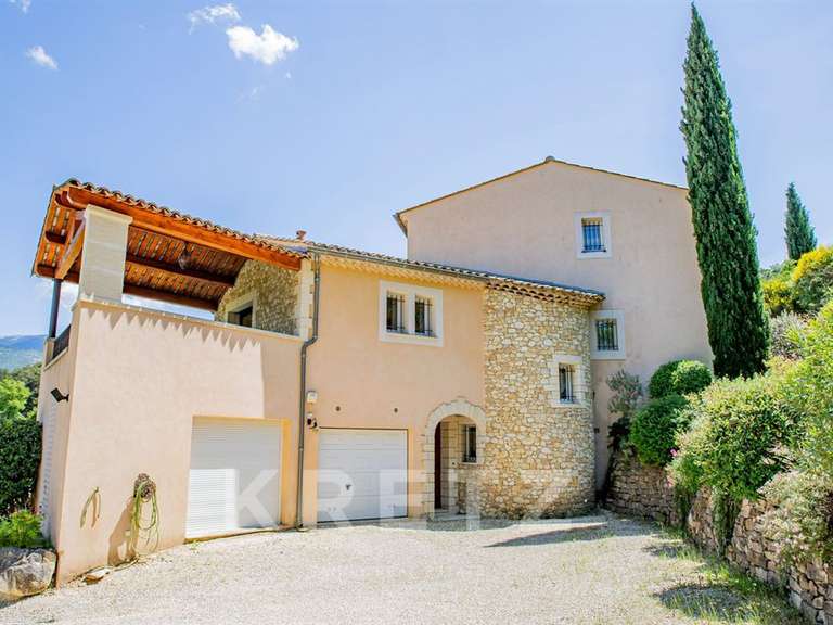 Maison Vaison-la-Romaine - 5 chambres - 233m²