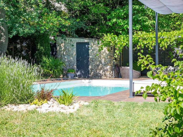 Maison Vaison-la-Romaine - 5 chambres - 198m²