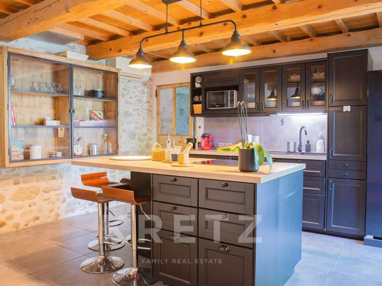 Maison Vaison-la-Romaine - 5 chambres - 198m²