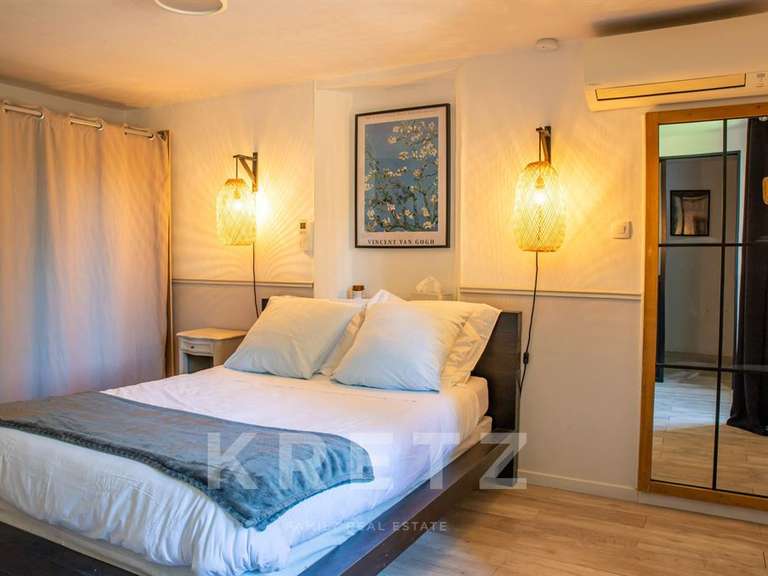 Maison Vaison-la-Romaine - 5 chambres - 198m²